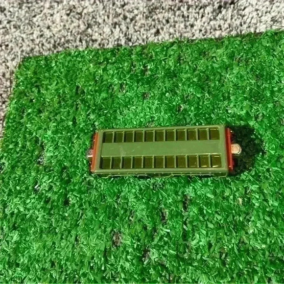 2003 Thomas & Friends Play Along Diecast Green Flatbed Car - Picture 1 of 7